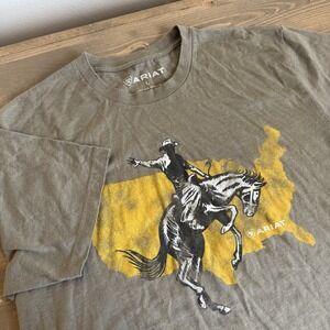 Ariat Men's Large Olive Green Cowboy Americana Crewneck Short Sleeve Tee T-Shirt